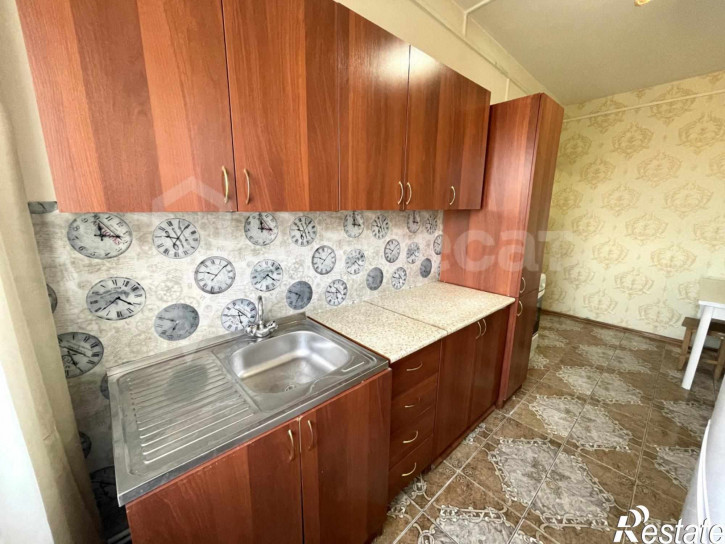 3-комн квартира ул. Джаныбековская,  д.20