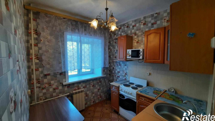 2-комн квартира Серегина проезд, 25