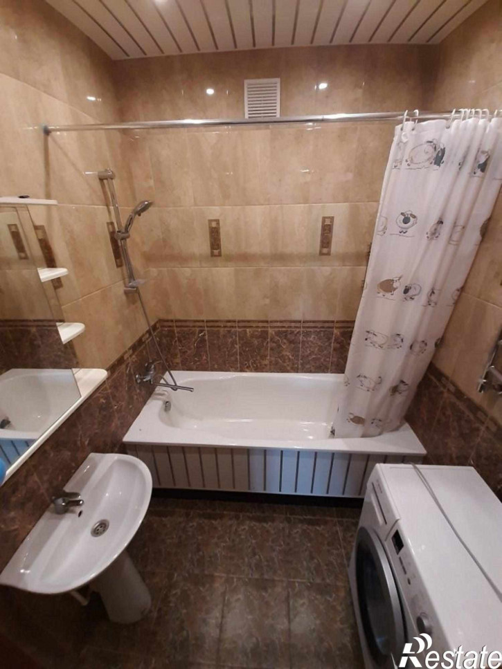 2-комн квартира Кучерской пер, 6