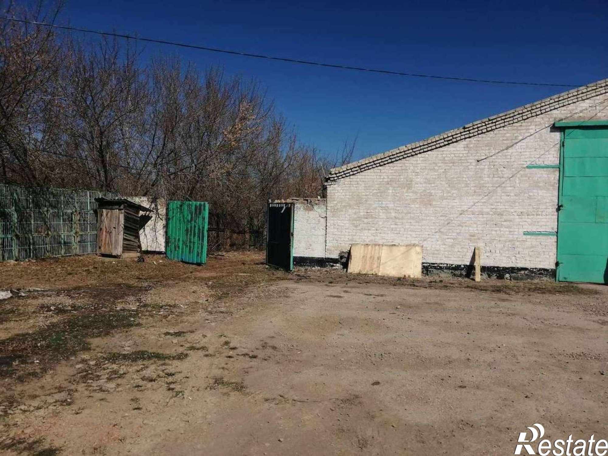 Купить помещение свободного назначения за 15 000 000 рублей на Революционная улица, 253