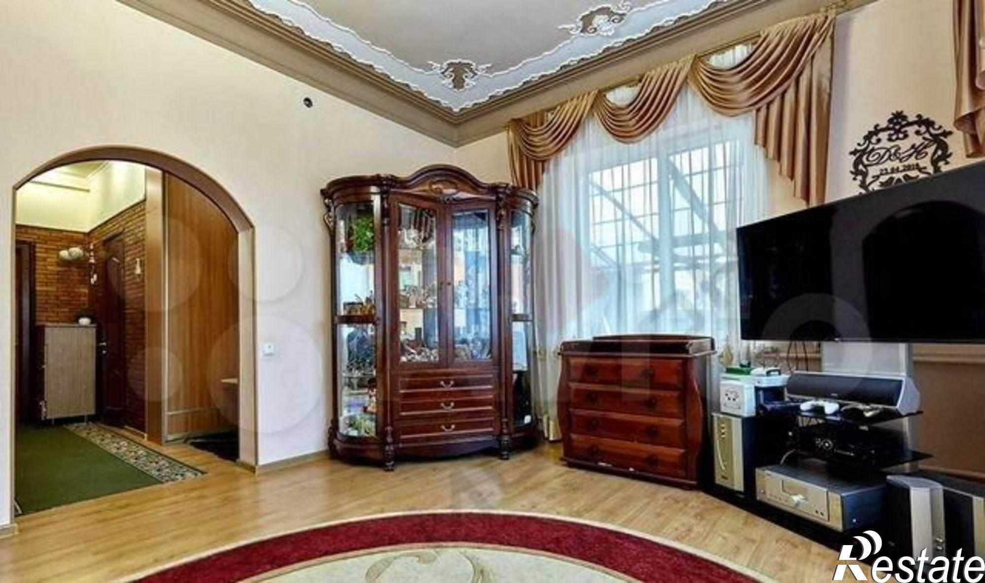 Купить дачу, дом, коттедж за 25 000 000 рублей на Калинина ул, 310/2