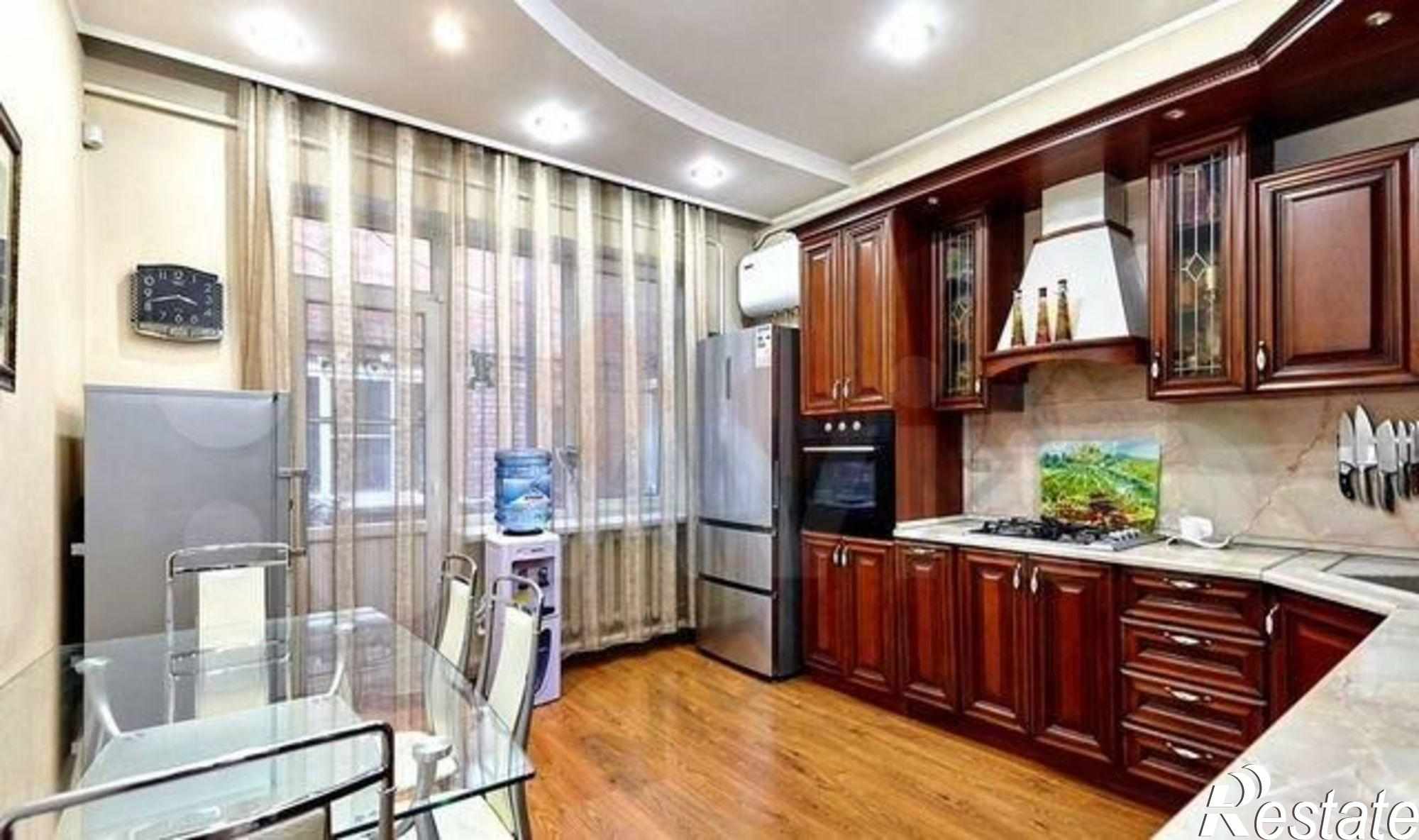Купить дачу, дом, коттедж за 25 000 000 рублей на Калинина ул, 310/2