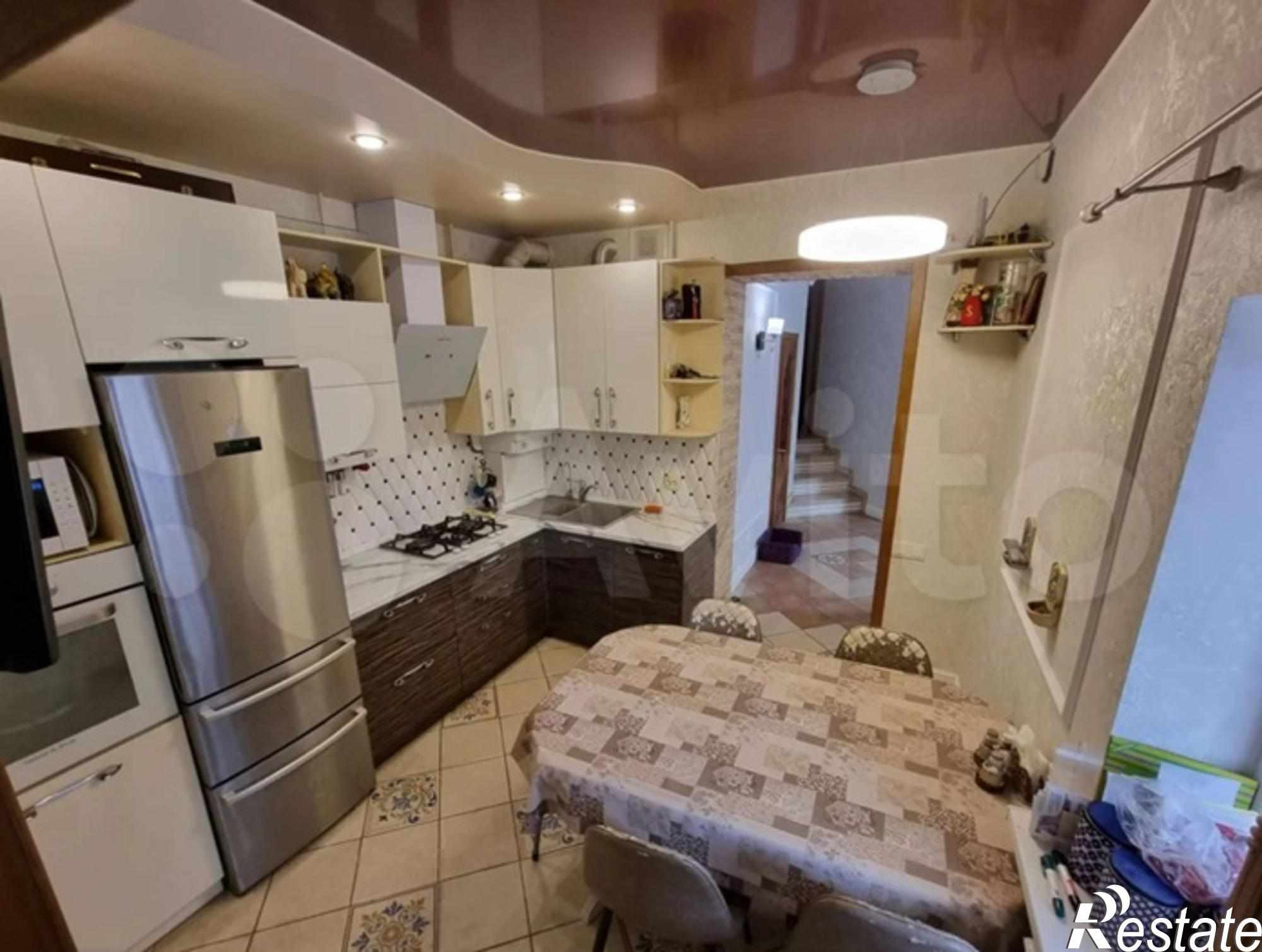 Купить дачу, дом, коттедж за 11 300 000 рублей на мира улица, 789