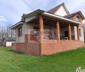 коттедж 250 кв м Цветочная улица, 2
