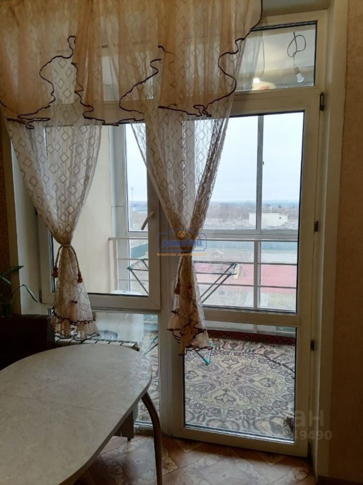 2-комн квартира Фомушина ул., 26