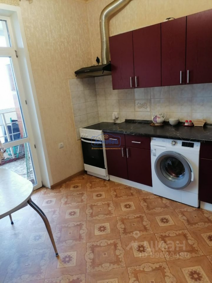 2-комн квартира Фомушина ул., 26