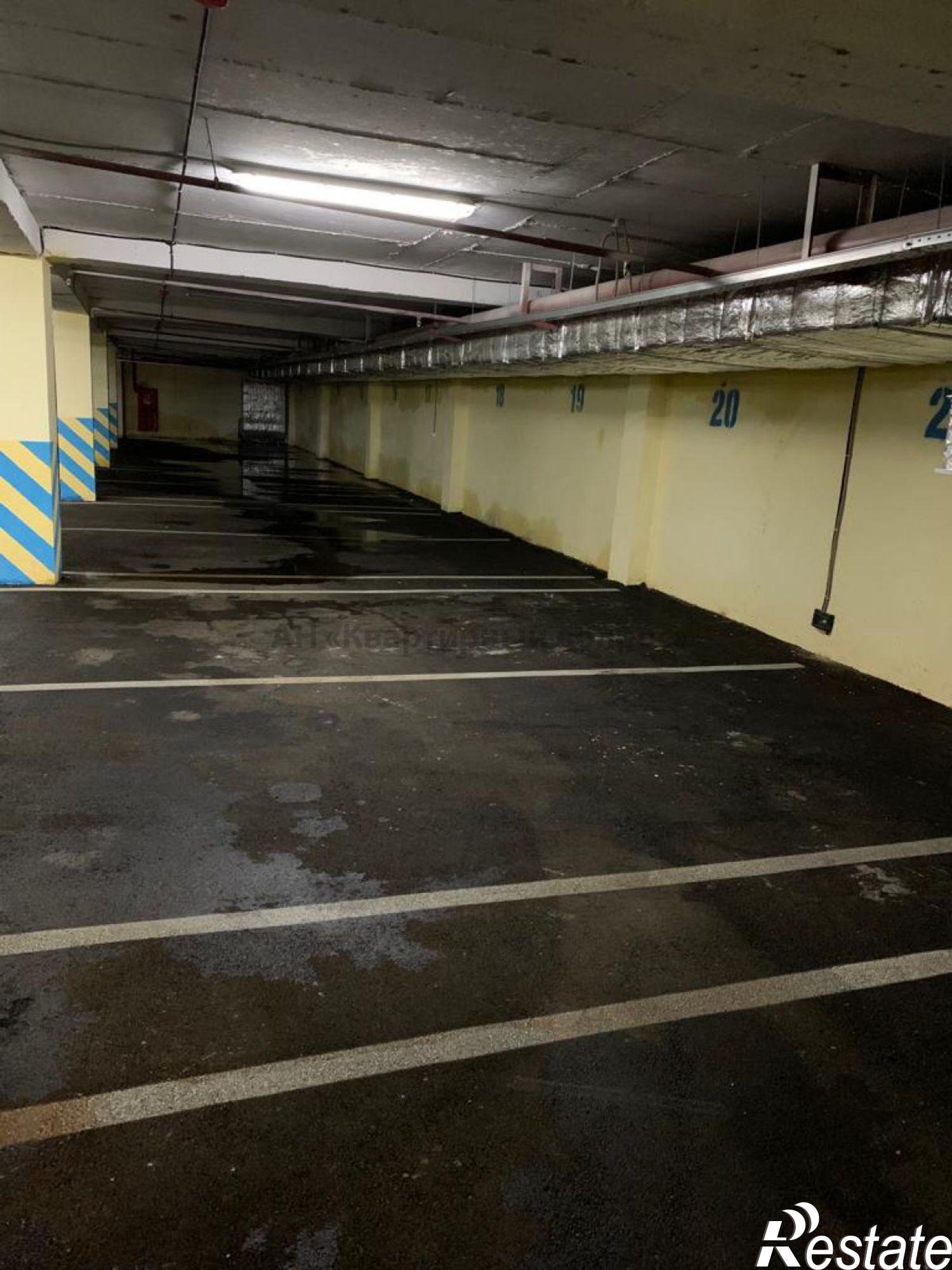 Купить гараж, место в паркинге за 450 000 рублей на Парковая ул
