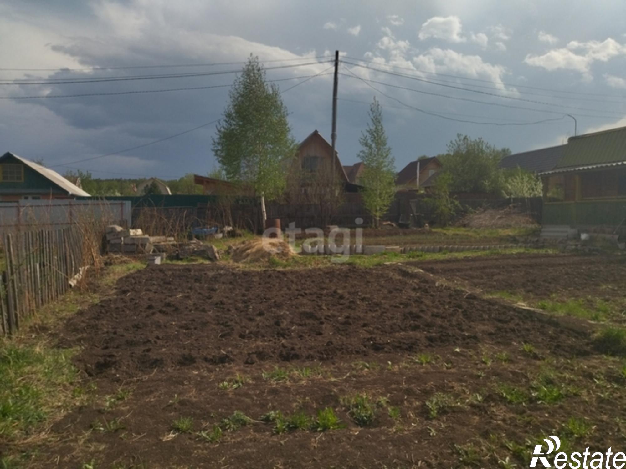 Купить дачу, дом, коттедж за 1 050 000 рублей на Array