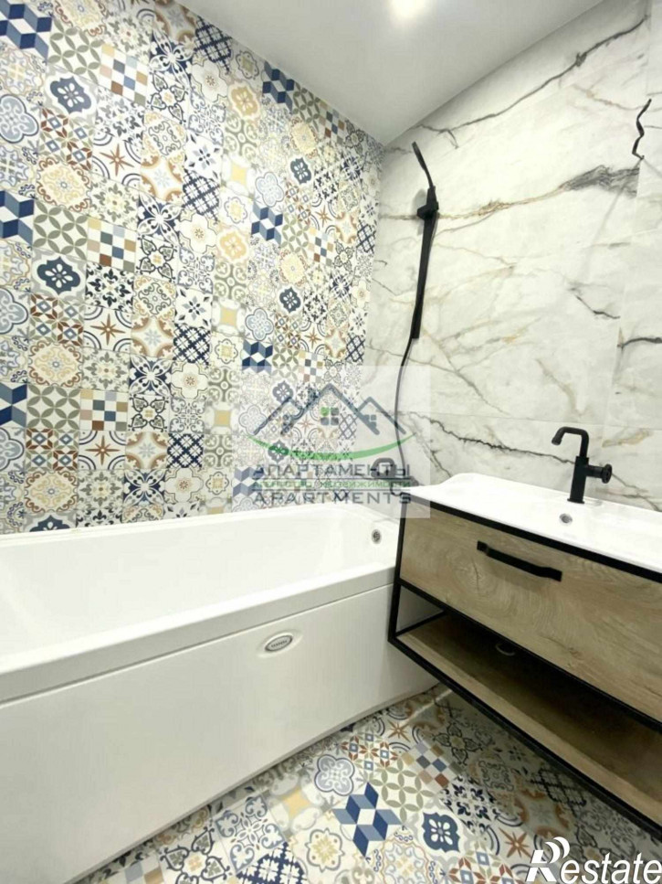 3-комн квартира Пестова ул, 15Б