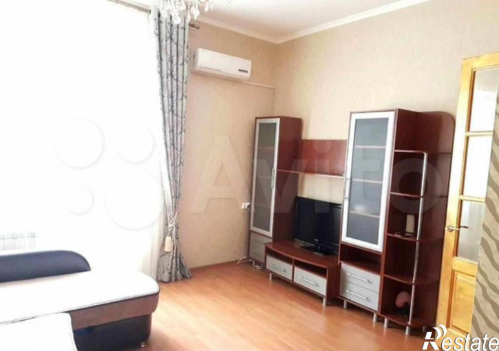 1-комн квартира Осипенко ул, 8