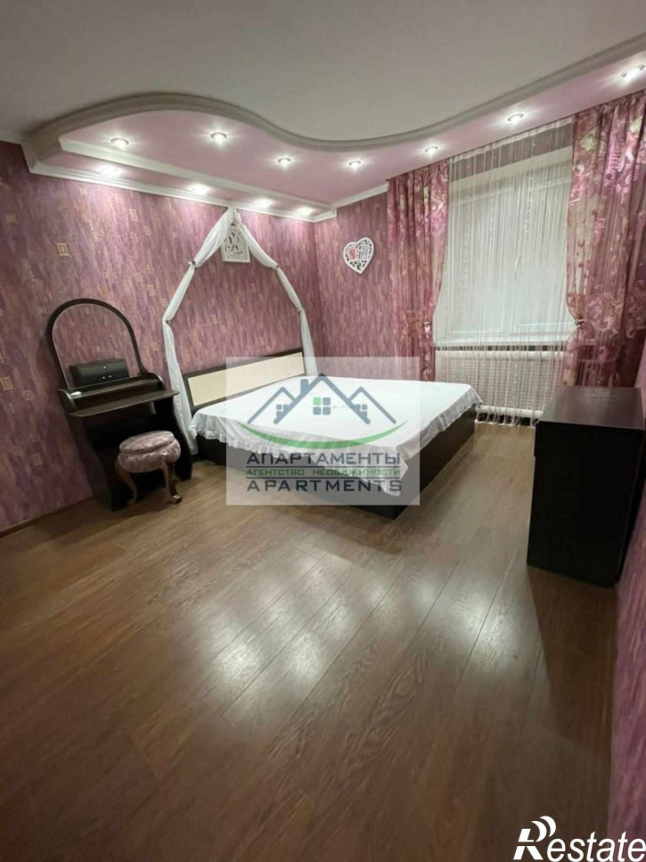 3-комн квартира Октябрьская ул, 456