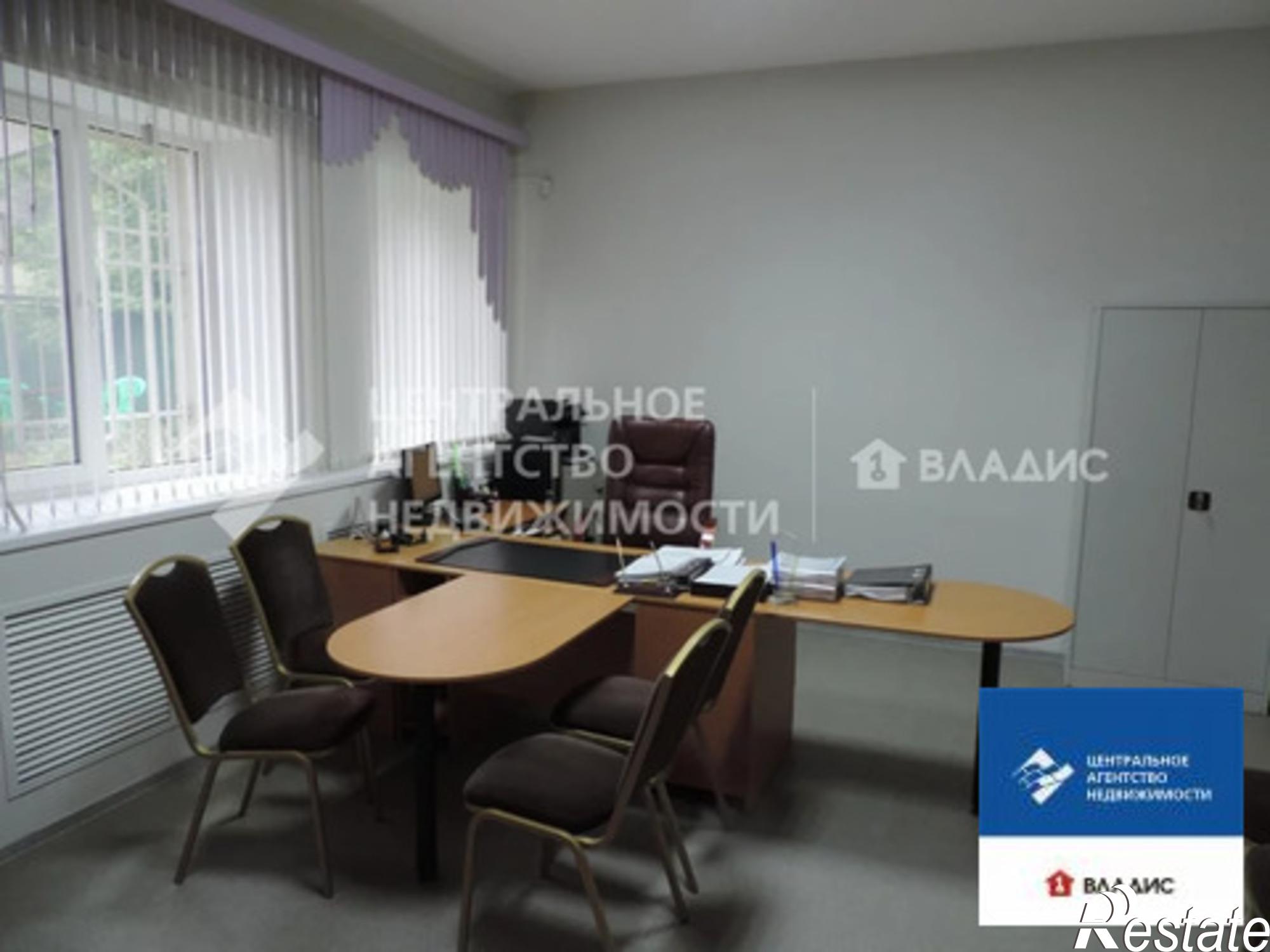 Сдать офис, помещение под офис за 156 000 рублей на ул. Петрова, 10