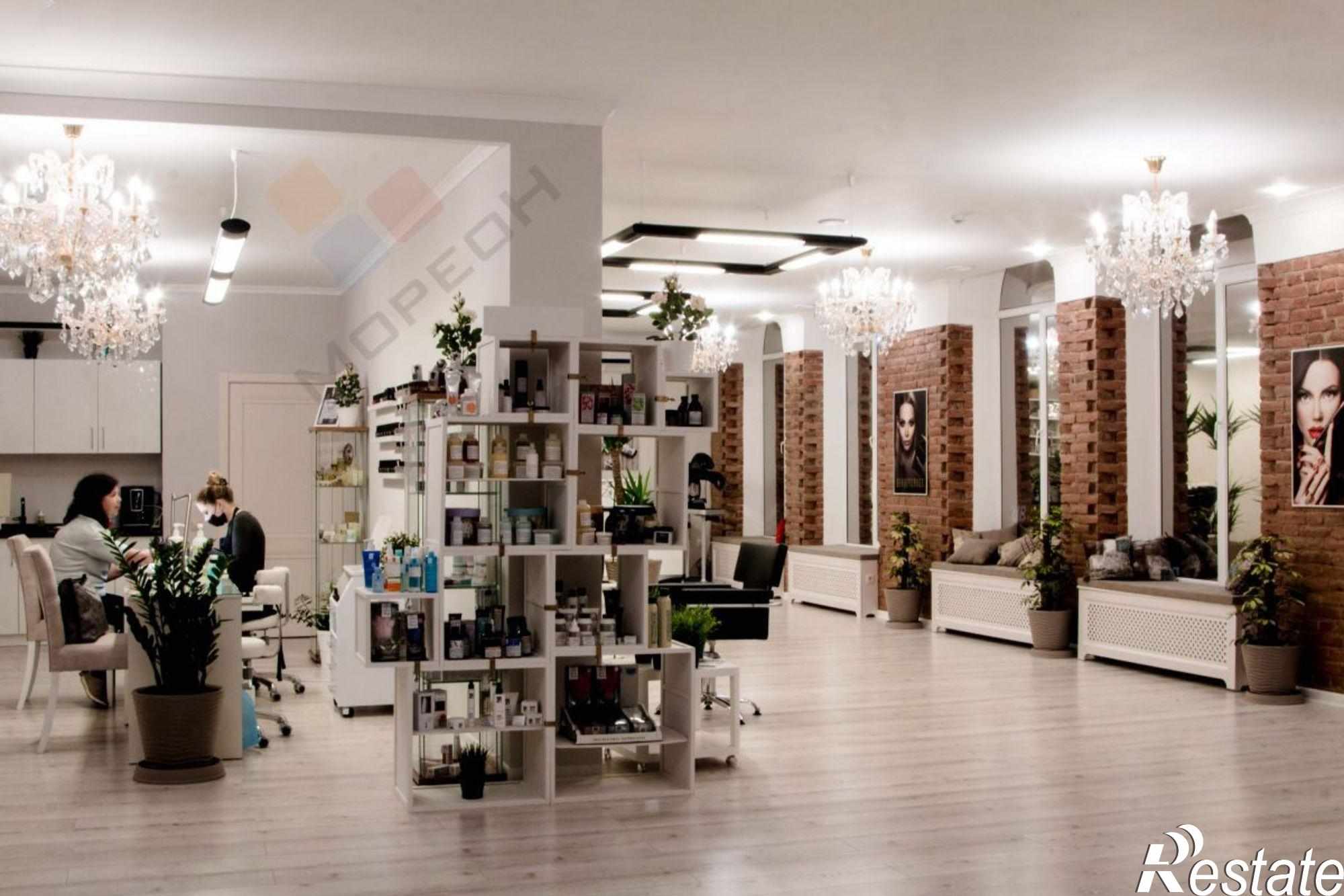 Купить помещение свободного назначения за 108 000 000 рублей на Мира ул, 29