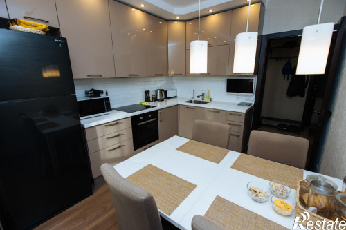 Продажа 2-комн квартиры Балтийская, 35