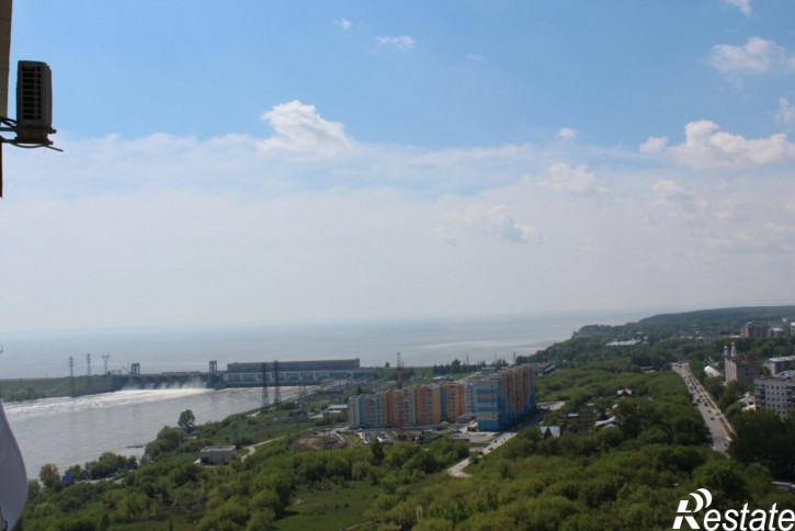 2-комн квартира Приморская, 24/1