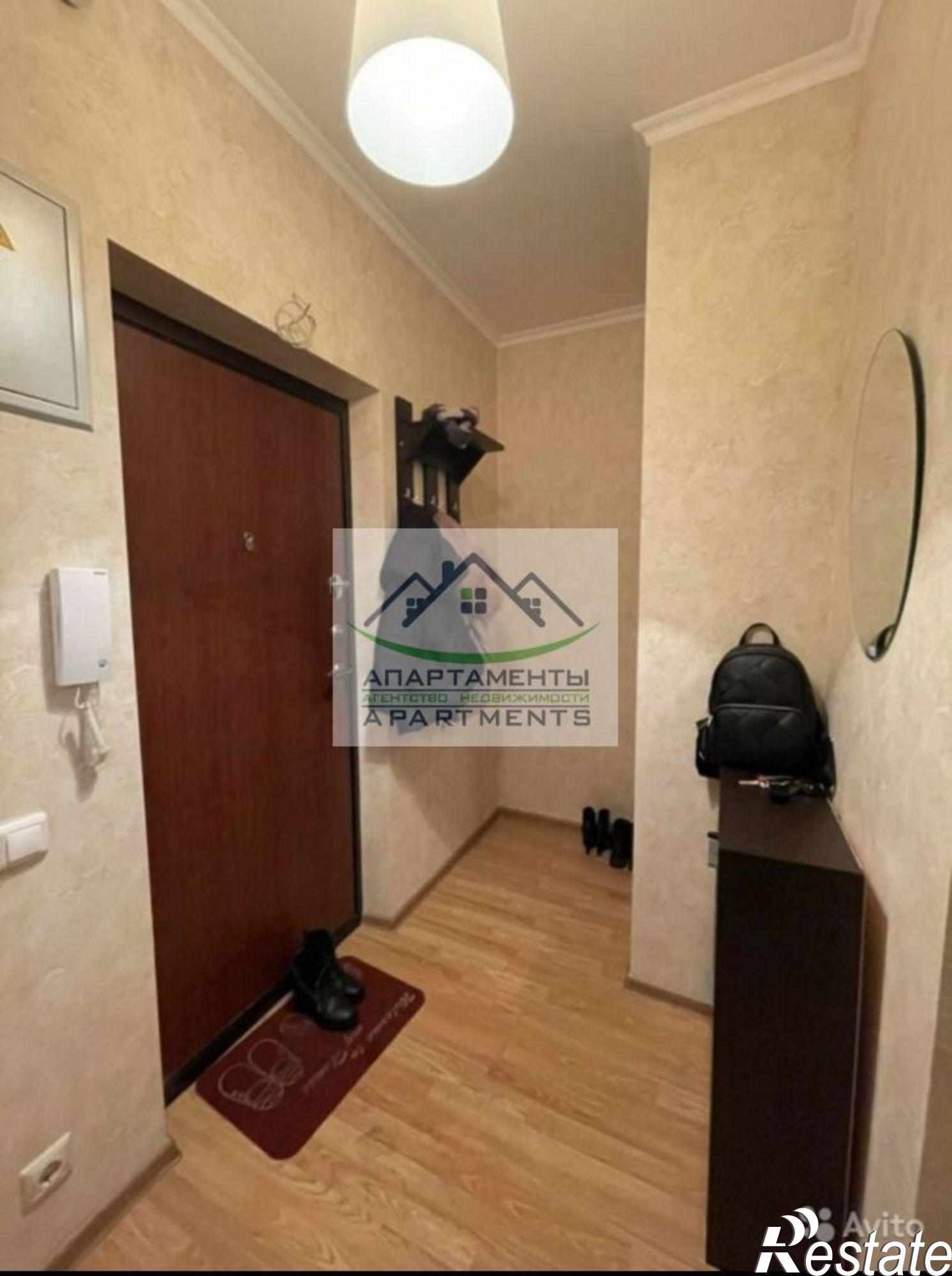 Купить квартиру за 3 650 000 рублей на Новороссийская ул, 21
