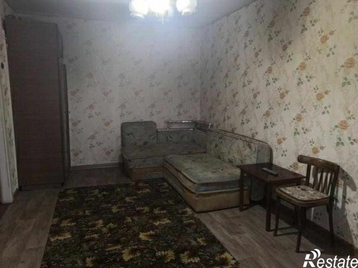 1-комн квартира Почаевская ул, 1