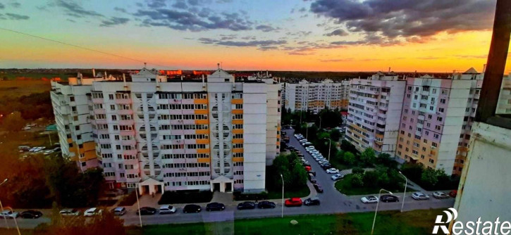 2-комн квартира Есенина улица, 42