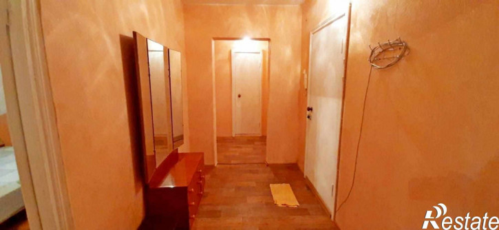 2-комн квартира Есенина улица, 42