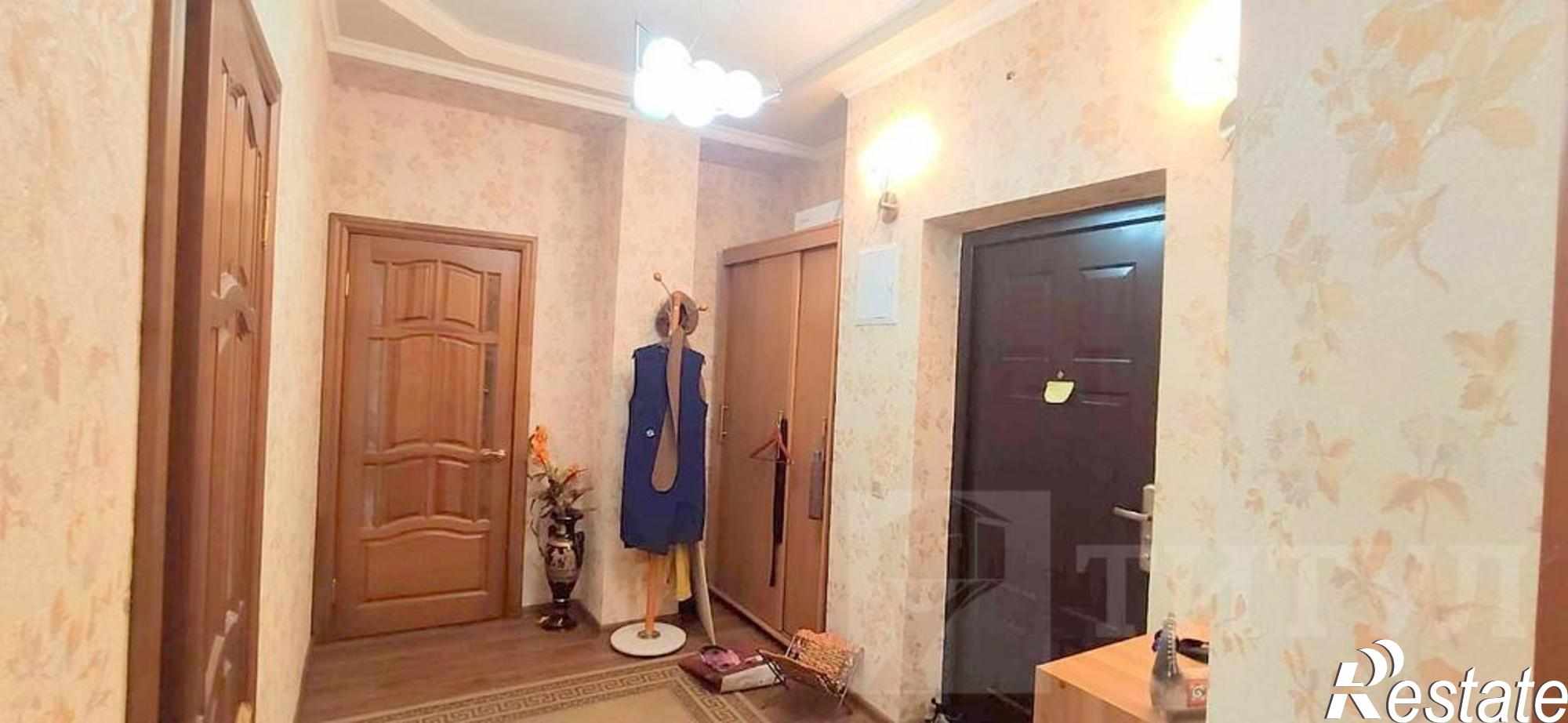 Купить квартиру за 5 100 000 рублей на Чкаловский, Вятская