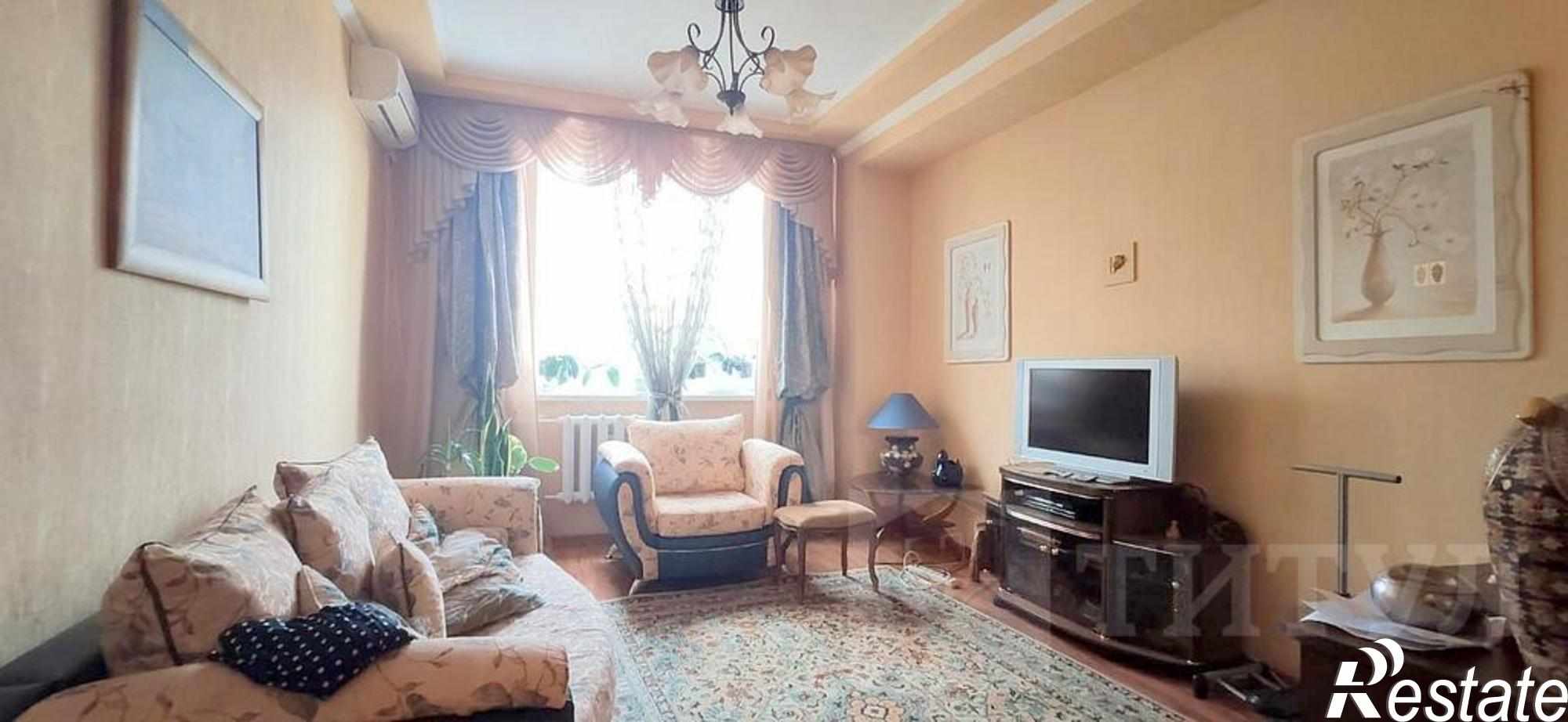 Купить квартиру за 5 100 000 рублей на Чкаловский, Вятская