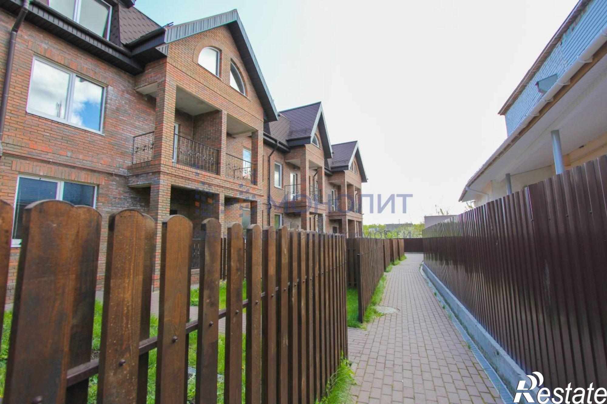 Купить дачу, дом, коттедж за 13 740 000 рублей на Балхашская ул, 20