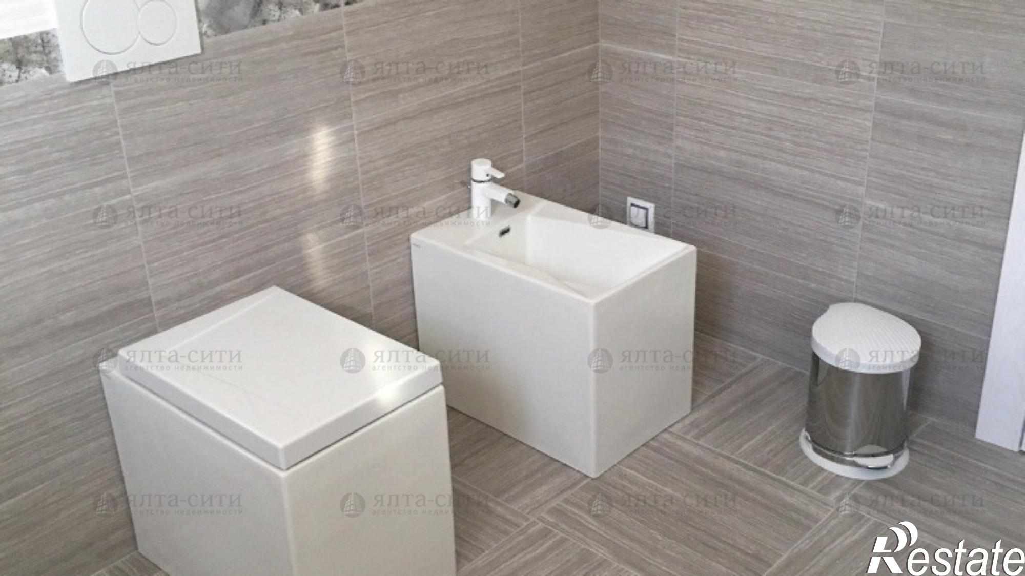 Купить дачу, дом, коттедж за 150 000 000 рублей на Кореизское ш.
