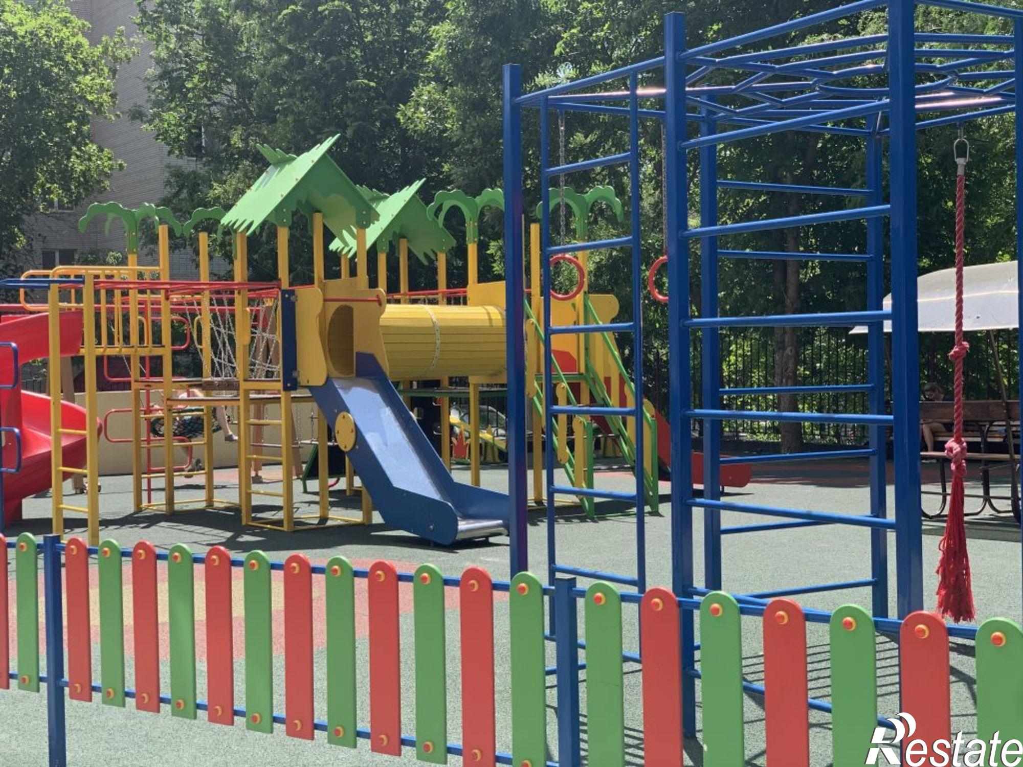 Купить квартиру за 4 900 000 рублей на Комарова б-р
