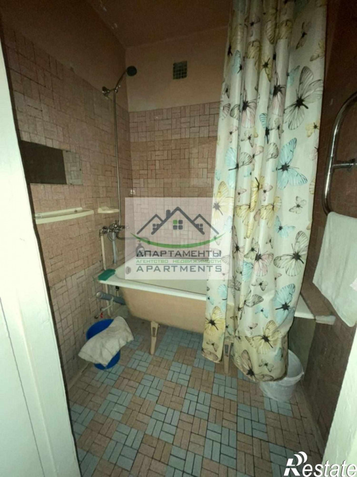 3-комн квартира Артема Сергеева ул, 78