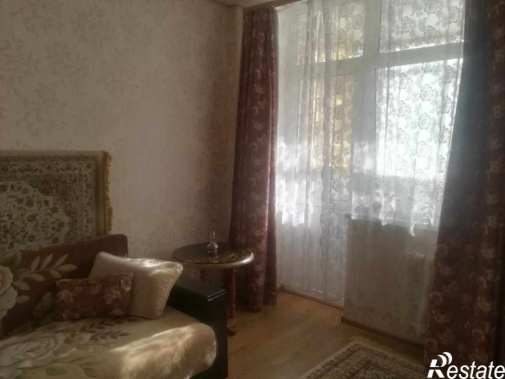 1-комн квартира Комарова ул, 111