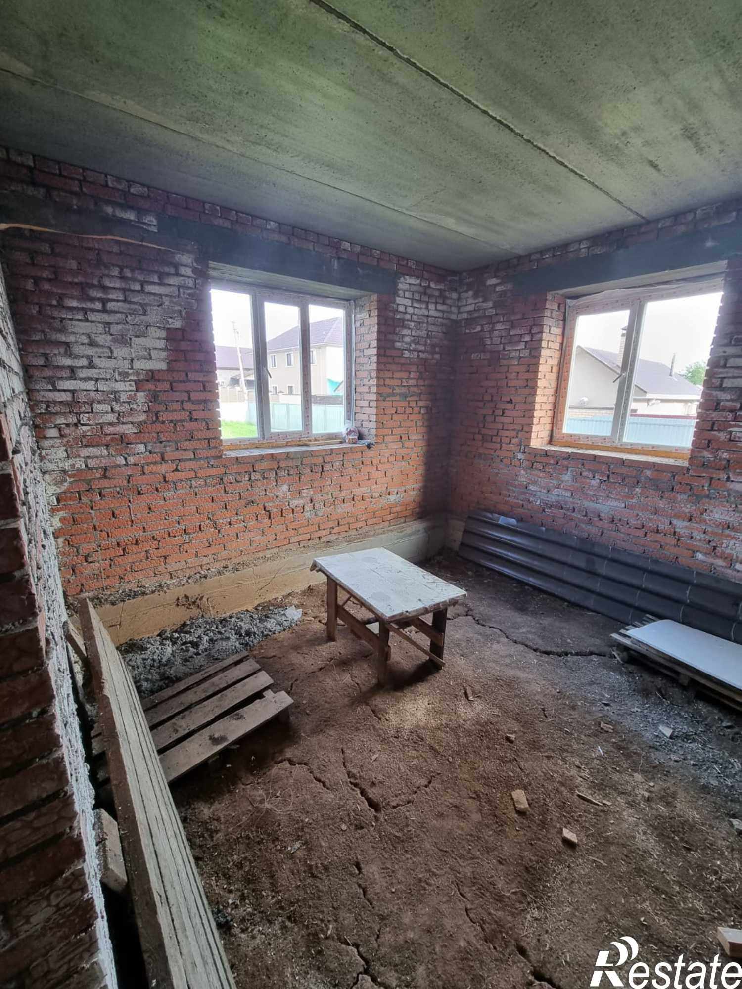Купить дачу, дом, коттедж за 5 650 000 рублей на СНТ  Озерки, улица 2-ая Южная, 107