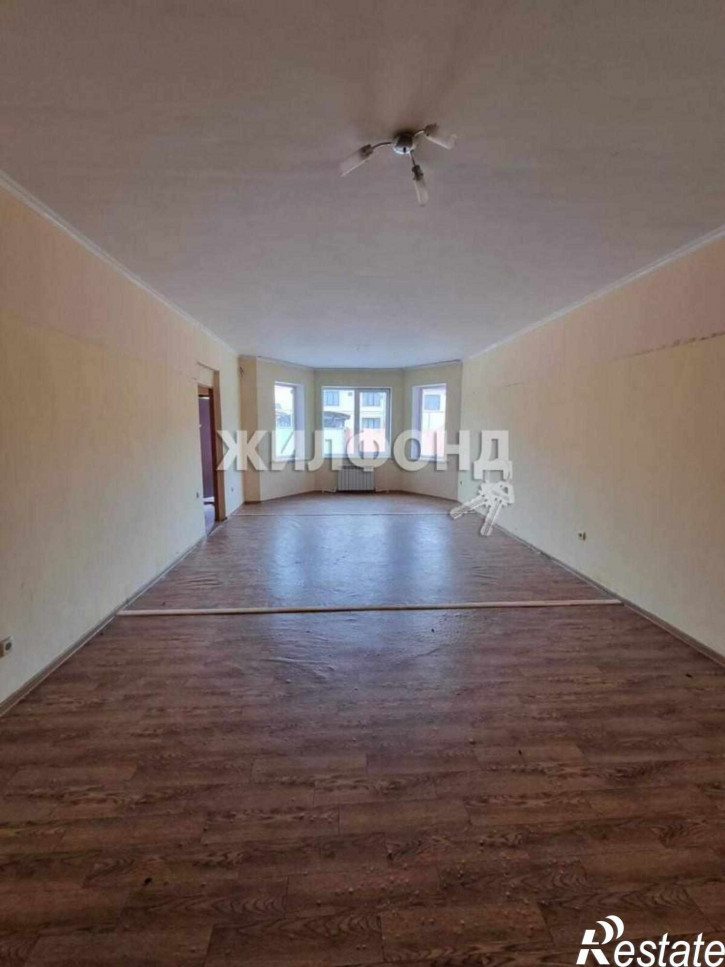 3-комн квартира Базарная улица, д.1