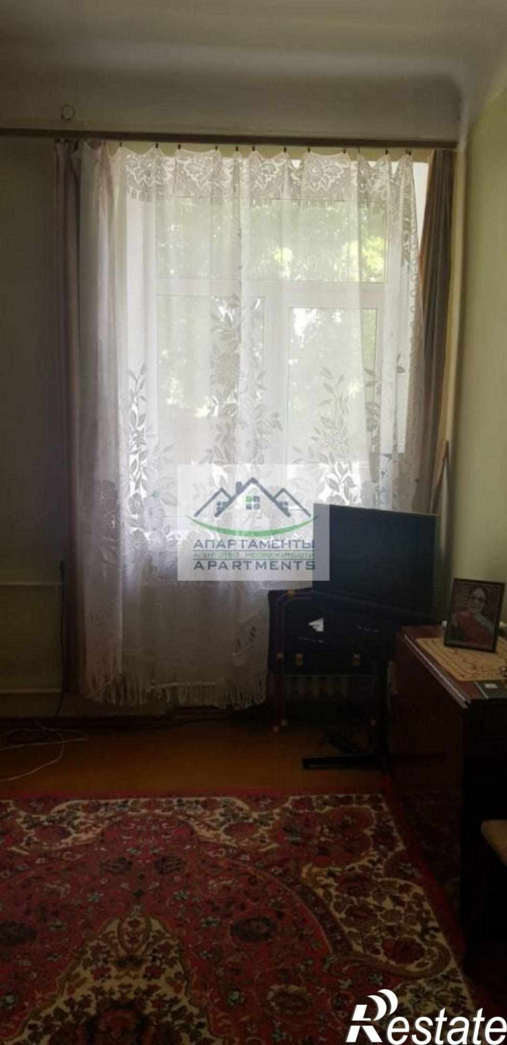 2-комн квартира Менделеева пер, 4