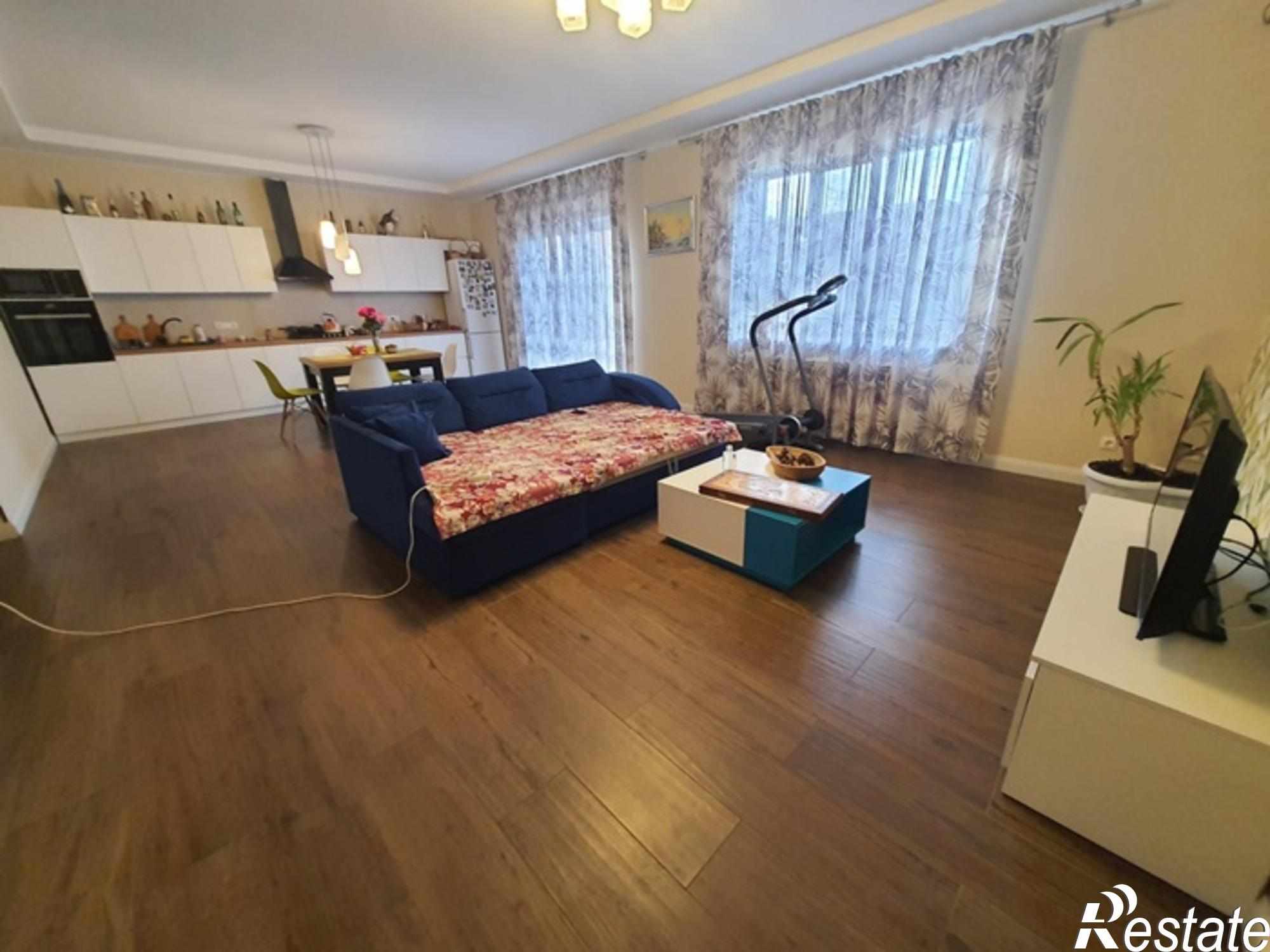 Купить дачу, дом, коттедж за 10 900 000 рублей на Куйбышева улица, 100 д