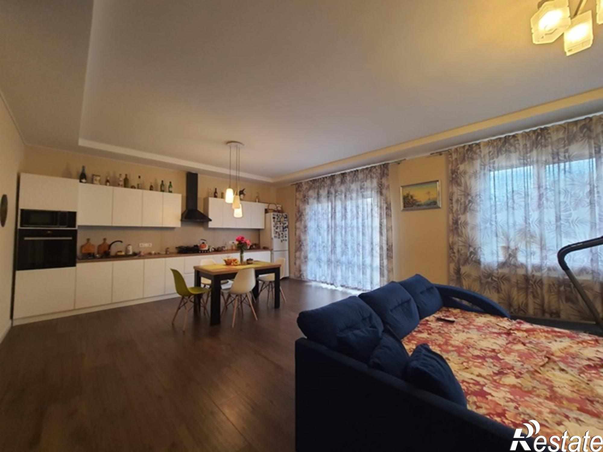 Купить дачу, дом, коттедж за 10 900 000 рублей на Куйбышева улица, 100 д