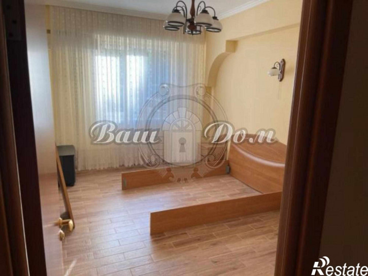 2-комн квартира ул. Нахимова, 12