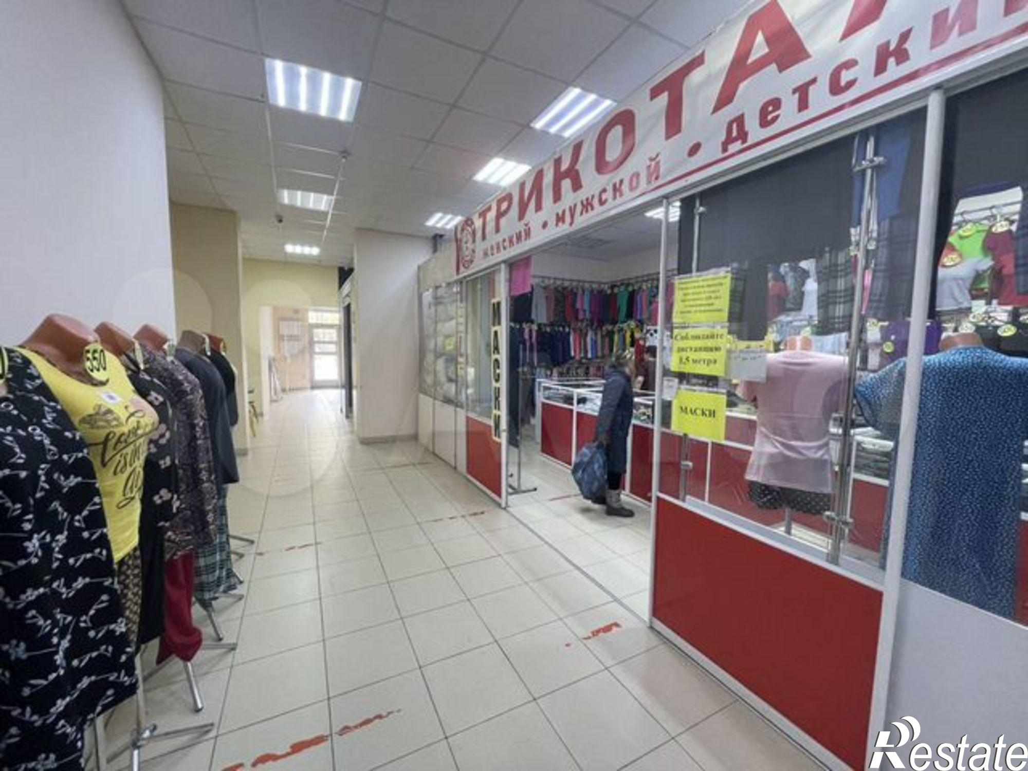 Сдать торговое помещение за 500 рублей на улица Строителей, 31