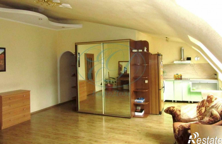 2-комн квартира ул. Новоморская,26