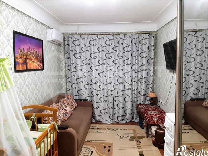 3-комн квартира ул. Лодыгина,  д.4