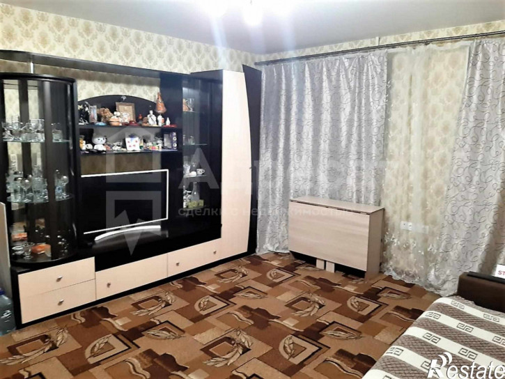 3-комн квартира ул. Лодыгина,  д.4