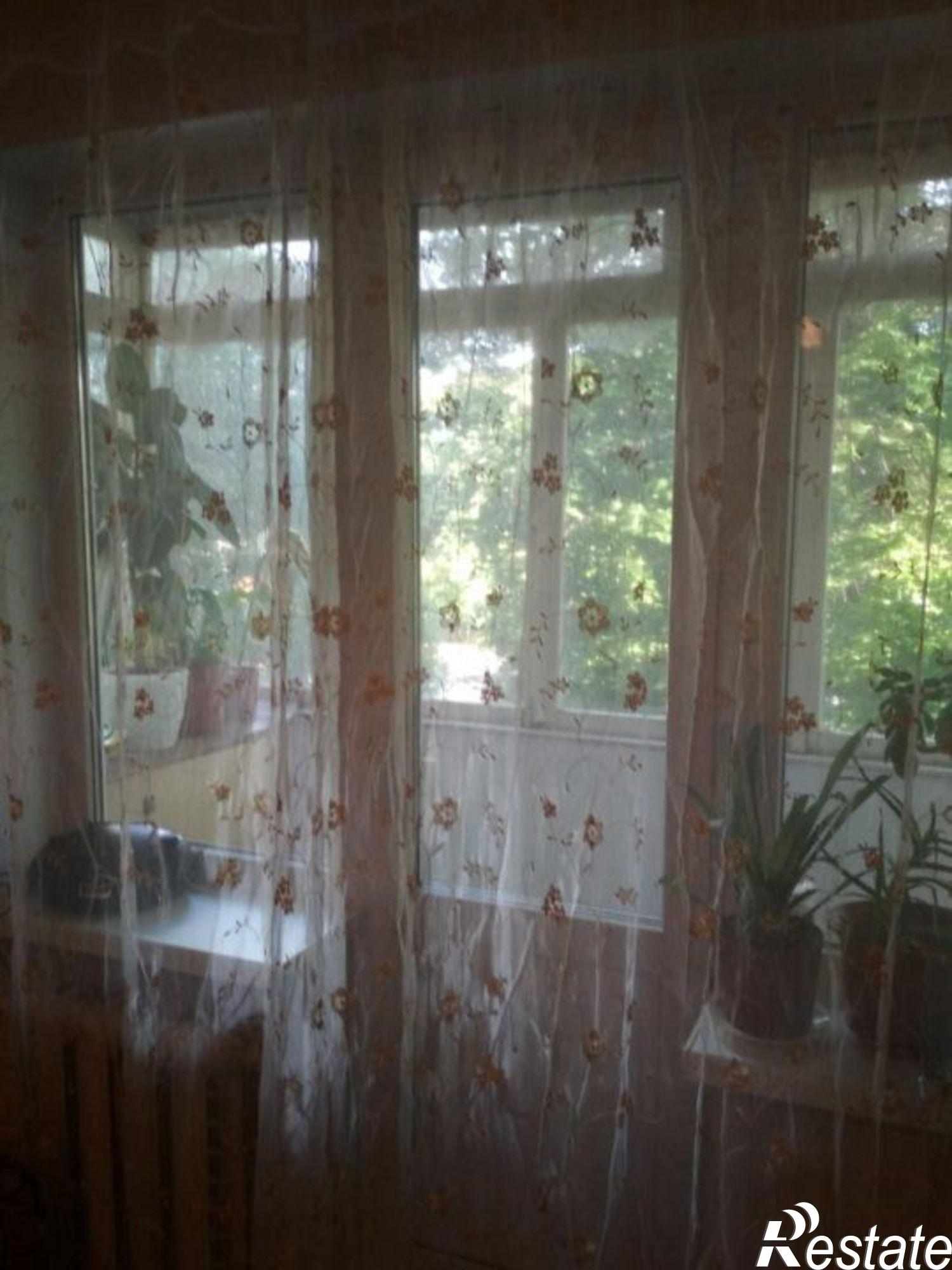 Сдать квартиру за 15 000 рублей на Комиссарова ул, 43