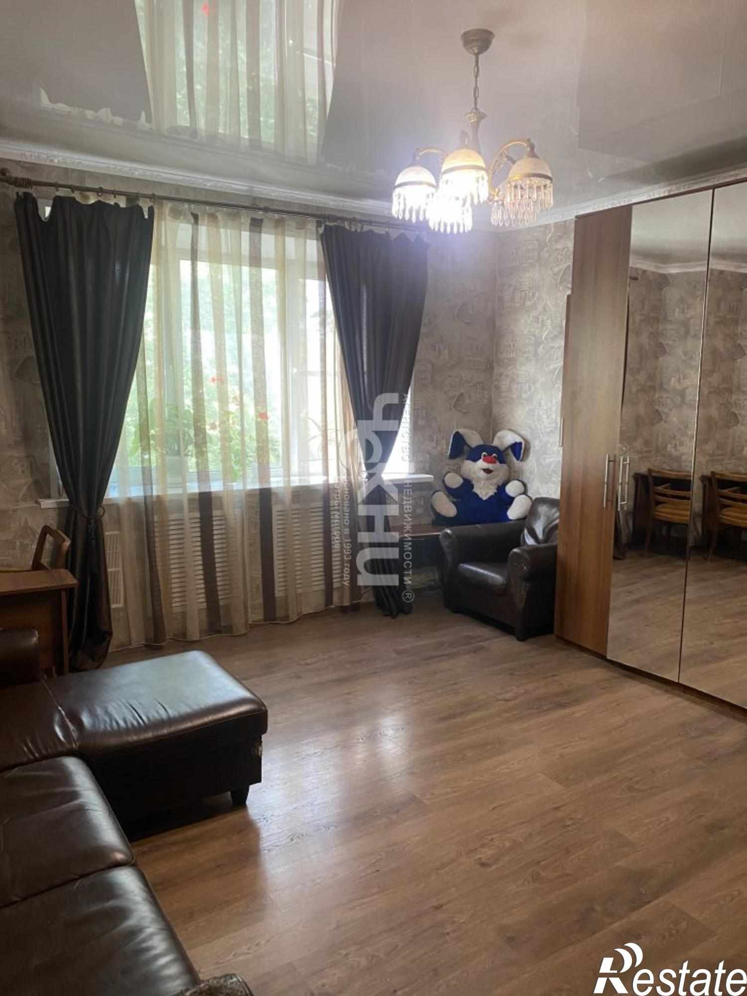 Купить квартиру за 15 000 000 рублей на Минина ул, 27/4