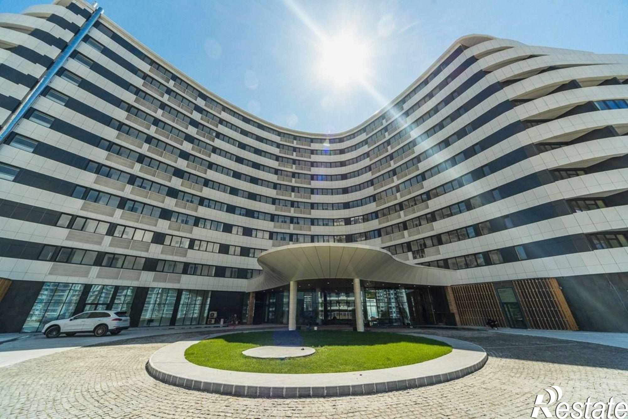 Купить квартиру за 15 000 000 рублей на Ялтинская улица, 14литО