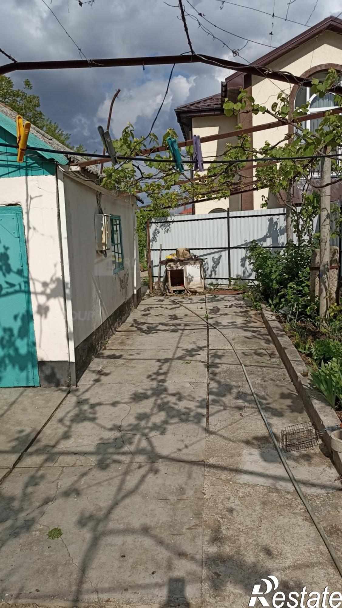 Купить дачу, дом, коттедж за 7 700 000 рублей на Республика Крым, Симферопольский р-н, Укромновское сельское поселение, с. Укромное, Молодёжная ул., 63а