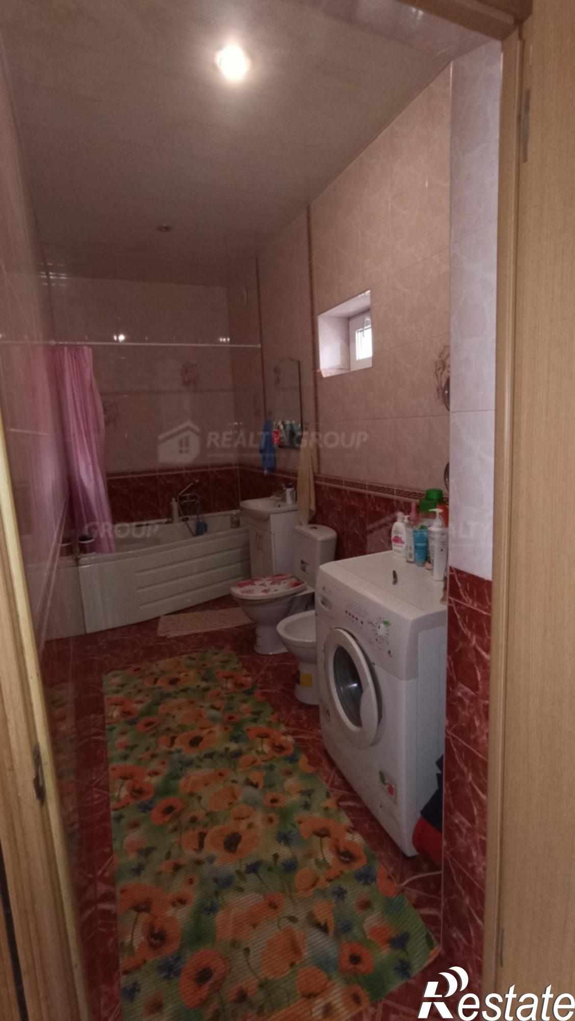Купить дачу, дом, коттедж за 7 700 000 рублей на Республика Крым, Симферопольский р-н, Укромновское сельское поселение, с. Укромное, Молодёжная ул., 63а