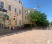помещение 755 кв м г. Астрахань, Кировский р-н, ул. Ахматовская/Кирова д.7/14
