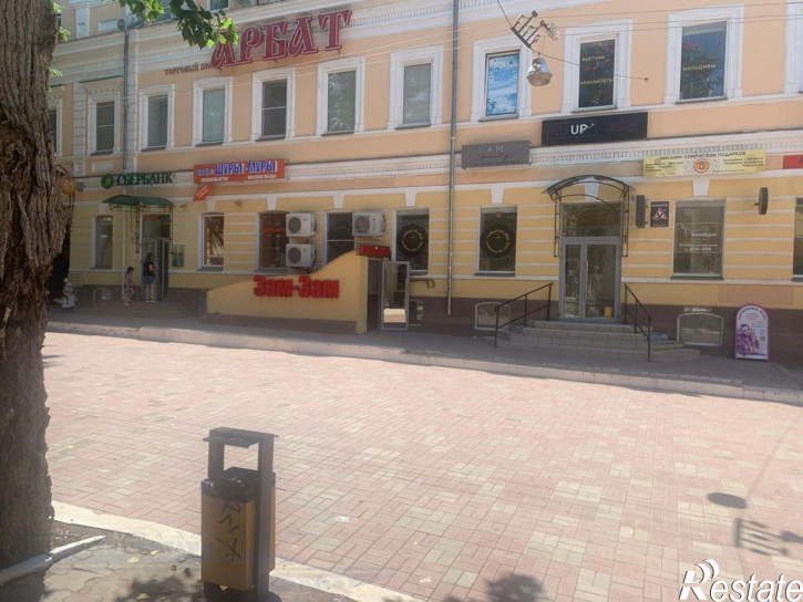 Помещение свободного назначения г. Астрахань, Кировский р-н, ул. Ахматовская/Кирова д.7/14