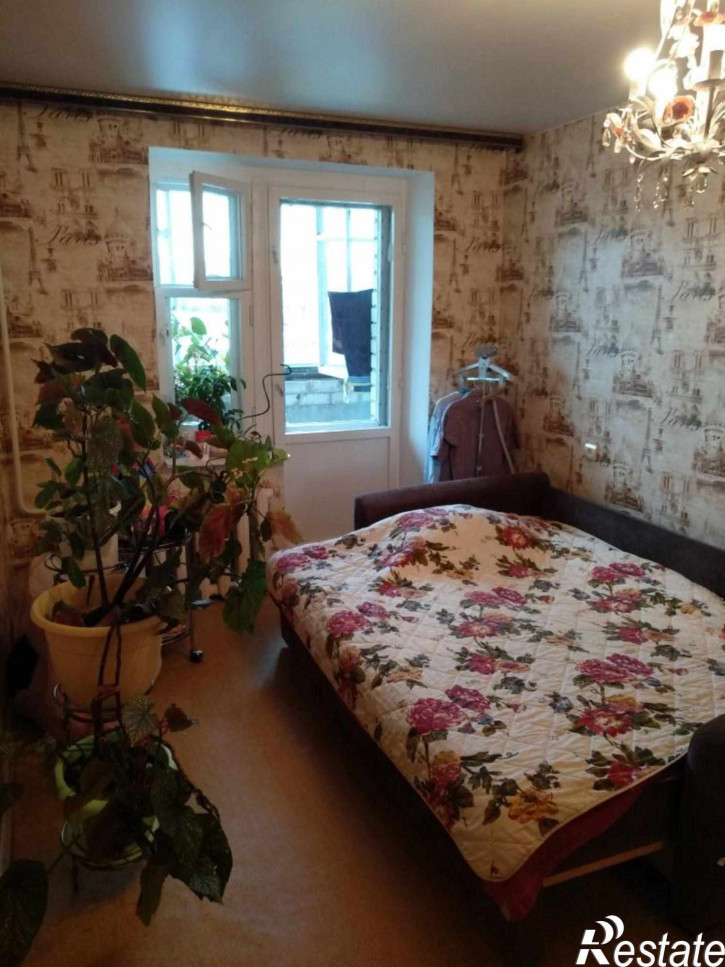 2-комн квартира Маршала Воронова ул, 9