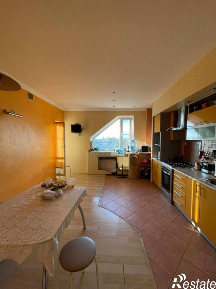 3-комн квартира Кирова ул, 59