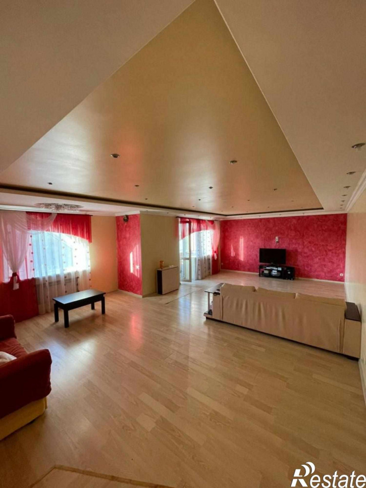 3-комн квартира Кирова ул, 59